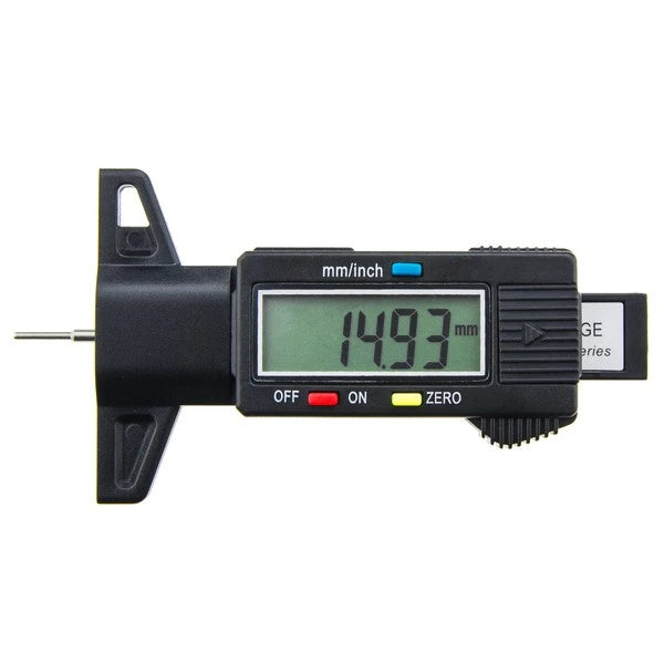 Elektronický měřák hloubky dezénu
